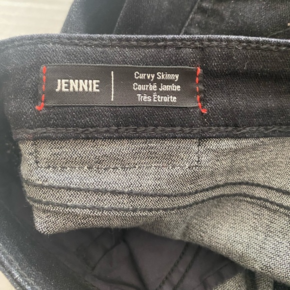 TRUE RELIGION Feathered Black Jennie Curvy Ankle Embellished Jeans Size 32 - Picture 10 of 16